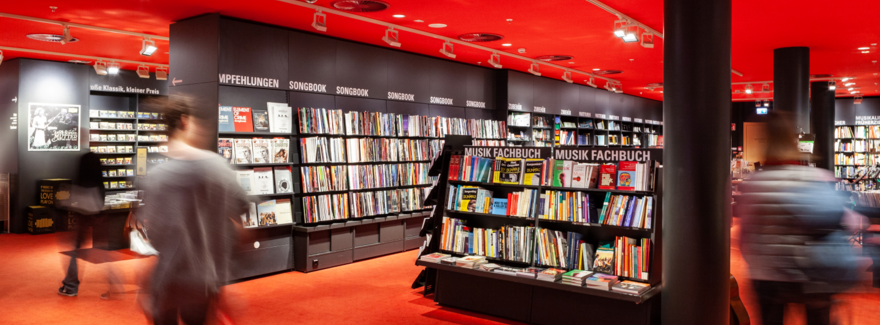 Bücherabteilung der KulturKaufhauses in Berlin