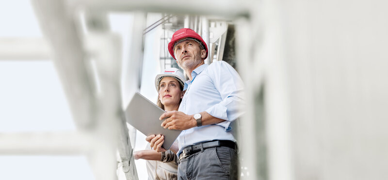 Projektmanager auf der Baustelle