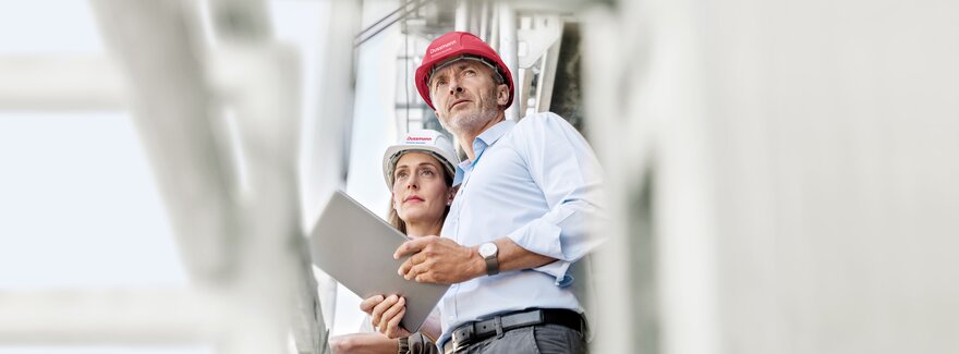 Projektmanager auf der Baustelle