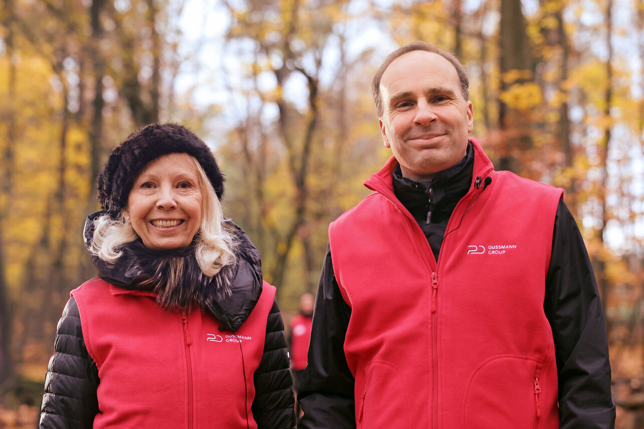 Porträt von Catherine von Fürstenberg-Dussmann und Wolf-Dieter Adlhoch  | © Dussmann Group / Fotos: Thomas Ecke