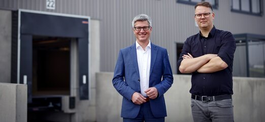 Thomas Burger, Geschäftsführer Dussmann das KulturKaufhaus, und Martin Wunderlich, Head of Logistics | © Foto: Dussmann Group/Hannibal Hanschke